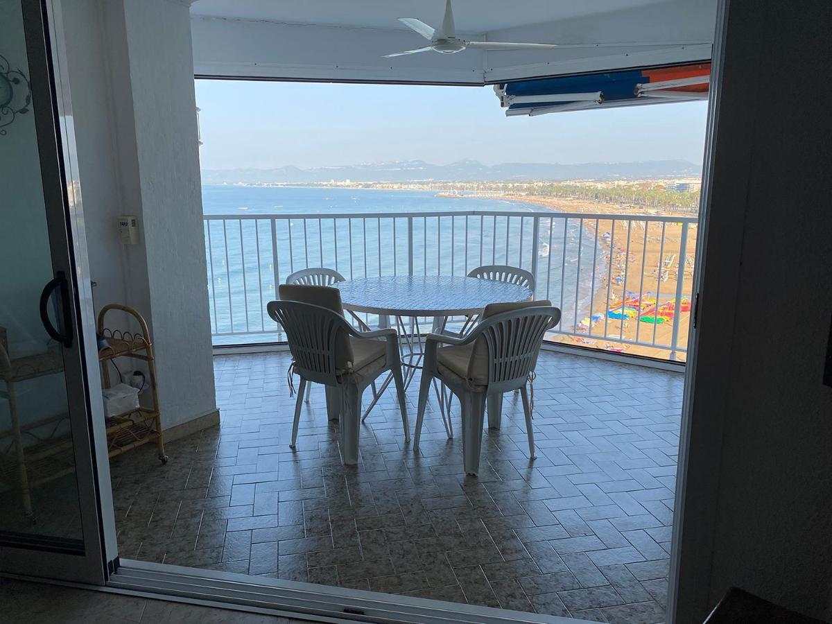 Appartement Spacieux, Front De Mer, Vue Splendide Салоу Экстерьер фото