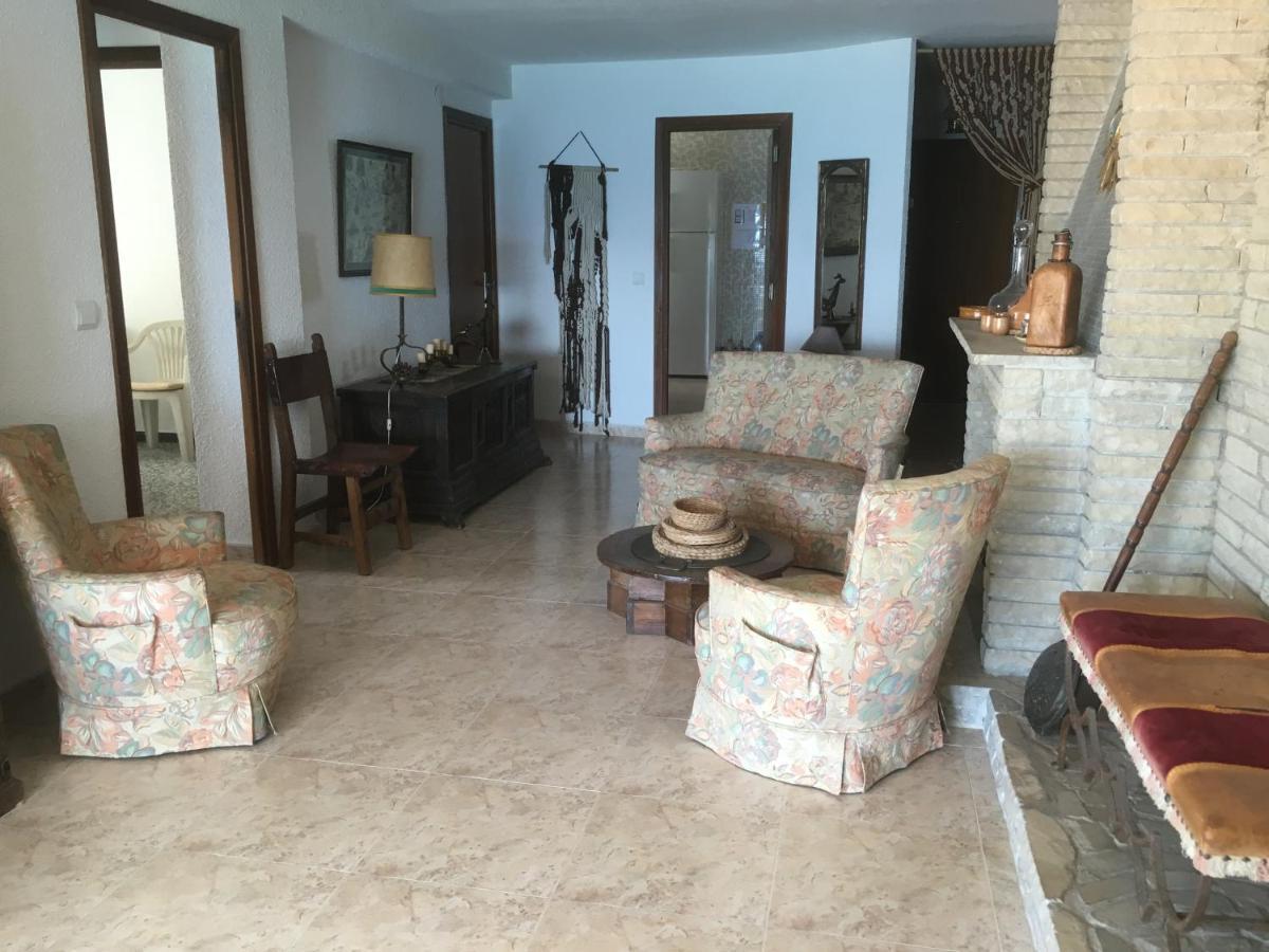 Appartement Spacieux, Front De Mer, Vue Splendide Салоу Экстерьер фото