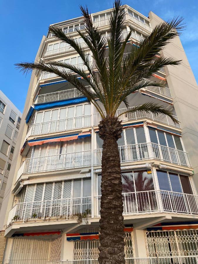 Appartement Spacieux, Front De Mer, Vue Splendide Салоу Экстерьер фото